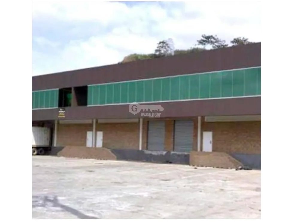 MILLA 8 / PARQUE INDUSTRIAL MILLA 8 / BODEGA CON MEZANINNE / 1603M