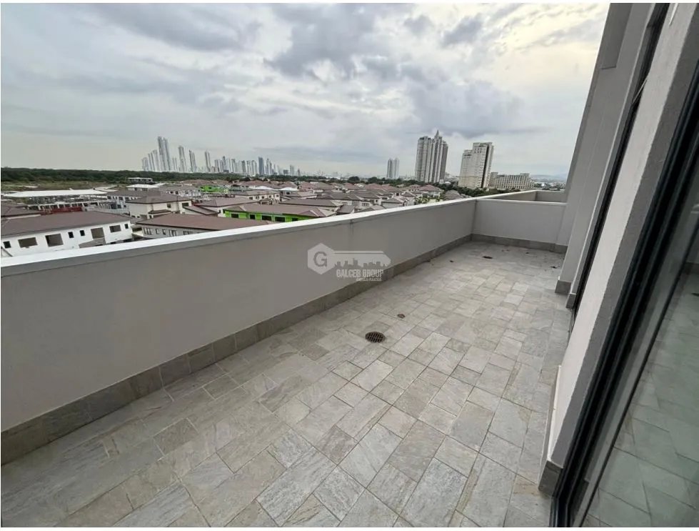 SANTA MARIA / OCEAN HOUSE / 240M / 3 HABITACION / 3 PARKING / TERRAZA