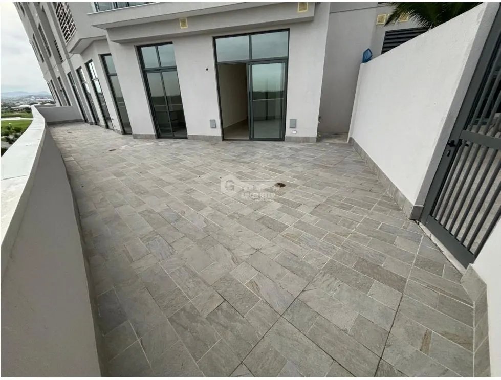 SANTA MARIA / OCEAN HOUSE / 240M / 3 HABITACION / 3 PARKING / TERRAZA