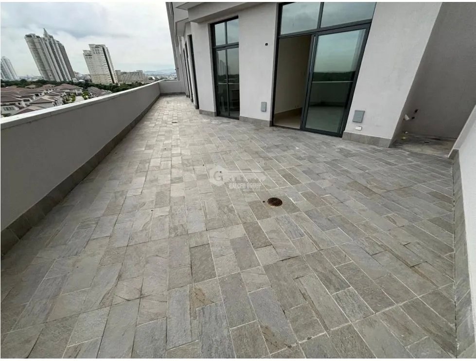 SANTA MARIA / OCEAN HOUSE / 240M / 3 HABITACION / 3 PARKING / TERRAZA