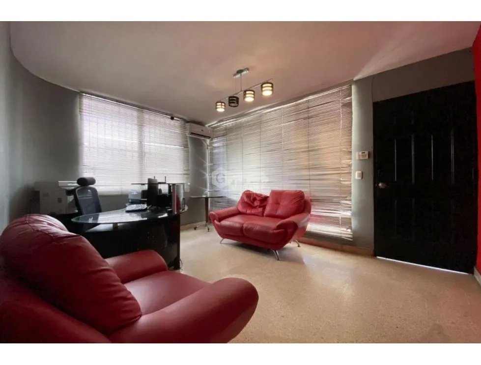 SAN FRANCISCO / CASA COMERCIAL / 500 M2 / 2 NIVELES /  2 BALCONES