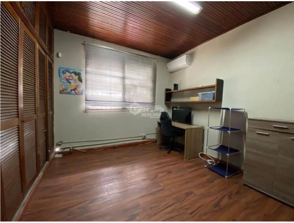 SAN FRANCISCO / CASA COMERCIAL / 500 M2 / 2 NIVELES /  2 BALCONES