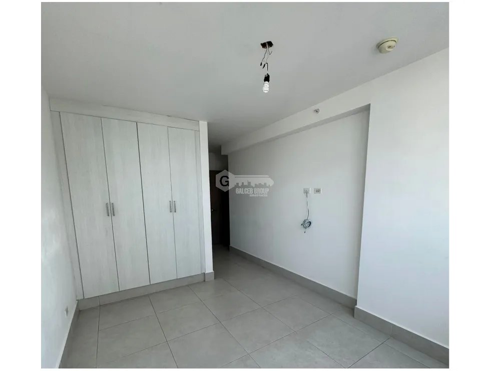 Apartment for sale in Edison Park