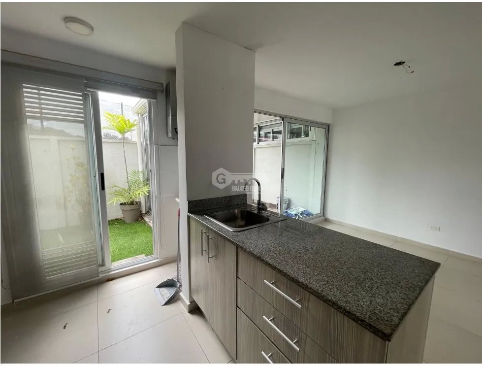 EL CRISOL / PH VILLASOL / 100M / 3 HABITACION / 2 NIVEL / LINEA BLANCA