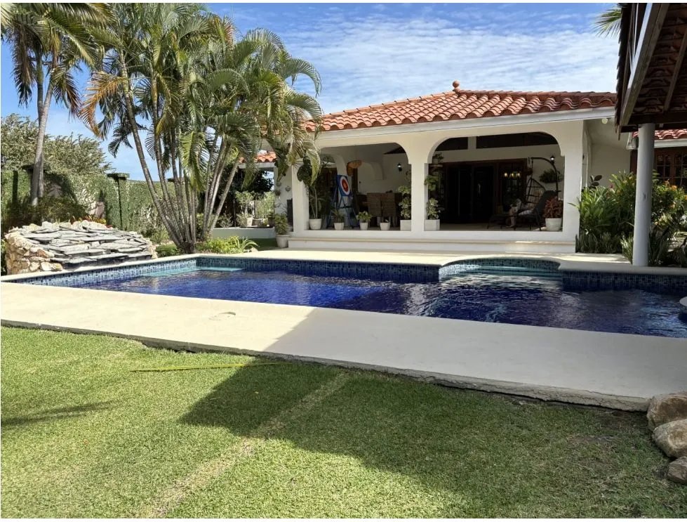 SAN JOSE / 1500 M / 3 HABITACION + CASA DE HUESPEDES / PISCINA / AG