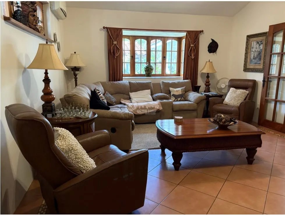 Single Family House for sale in San Carlos