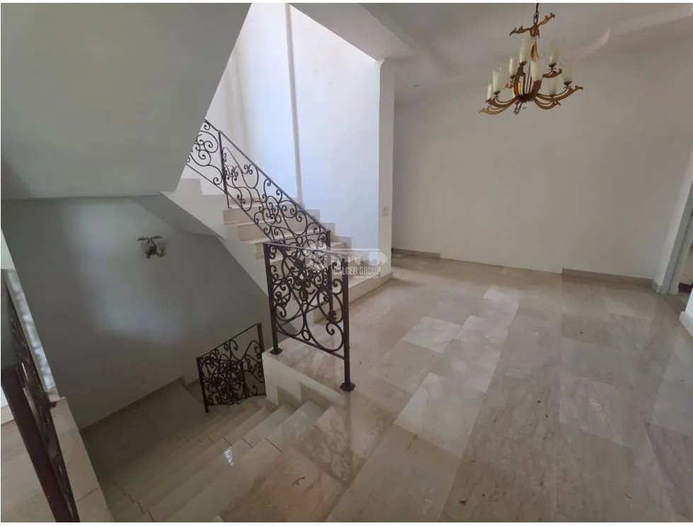 SE VENDE LUJOSA CASA EN DOS MARES 7 HABITACIONES PISCINA Y JACUZZI