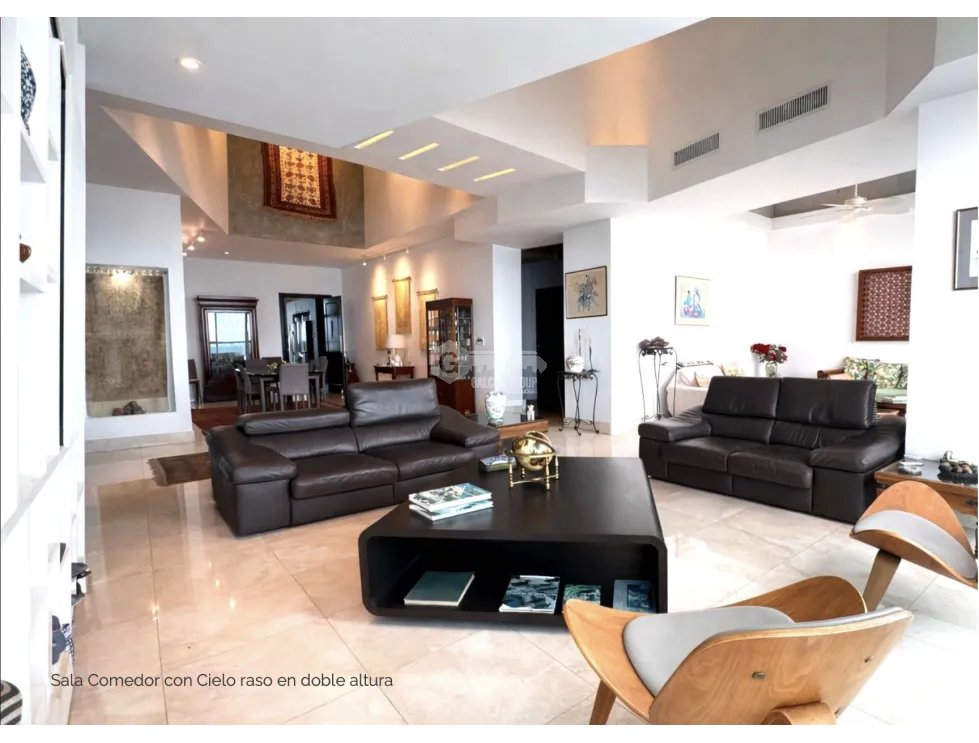 COSTA DEL ESTE / PH VITRI / 464M / 4 HABITACIONES / 4 PARKING / BALCON