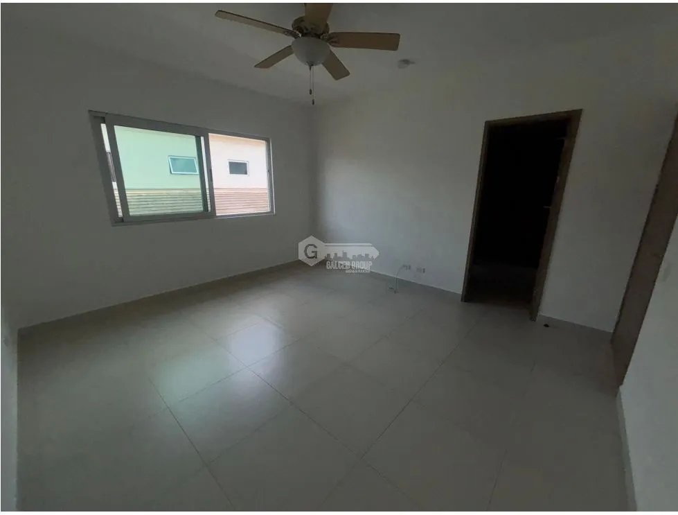 Single Family House for sale in Condado del Rey