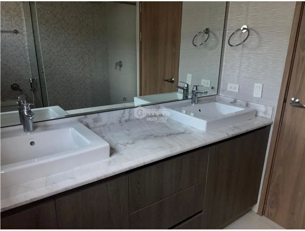 Single Family House for sale in Condado del Rey