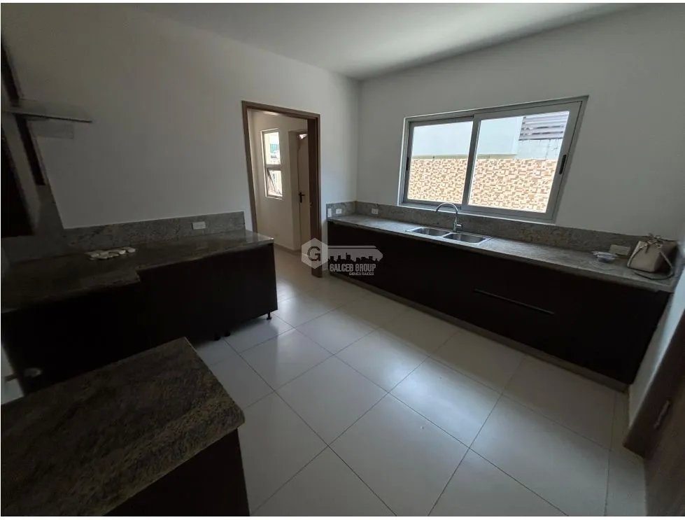 Single Family House for sale in Condado del Rey