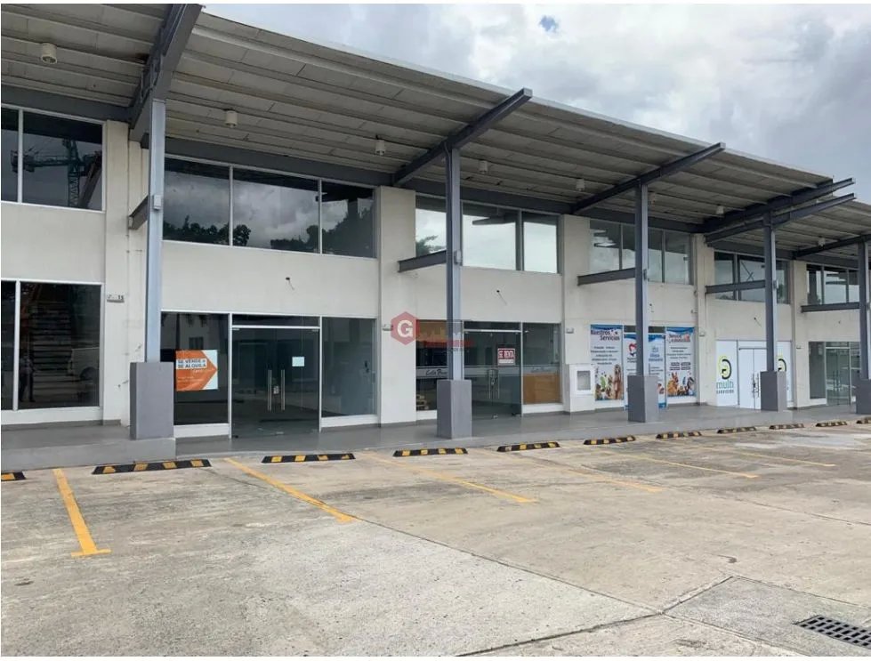 LOCAL COMERCIAL / PLAZA MILLA 8 / CON MEZZANINE / 126m2 / VACIO