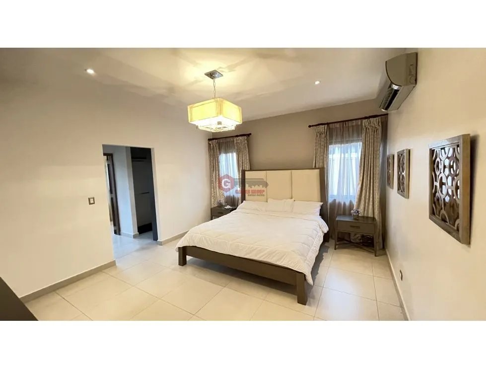 Single Family House for sale in Costa Sur