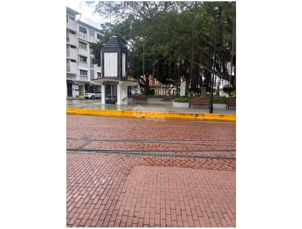 ALQUILER DE LOCAL EN CASCO VIEJO IDEAL PARA BAR RESTAURANTE 120M