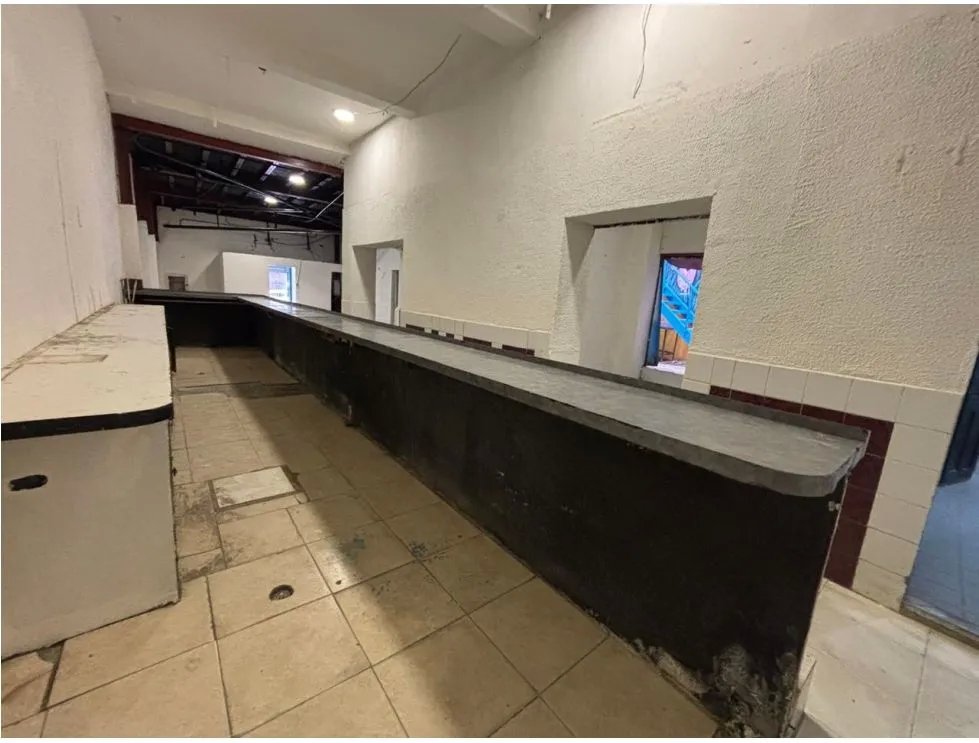 ALQUILER DELOCAL EN CASCO VIEJO ESPACIO AMPLIO IDEAL PARA DISCOTECA