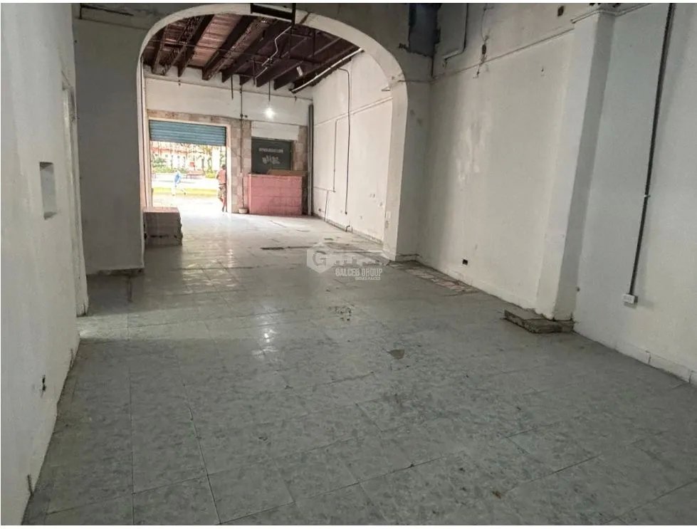 CASCO VIEJO / 120M / ESPACIO AMPLIO / IDEAL PARA BAR RESTAURANTE