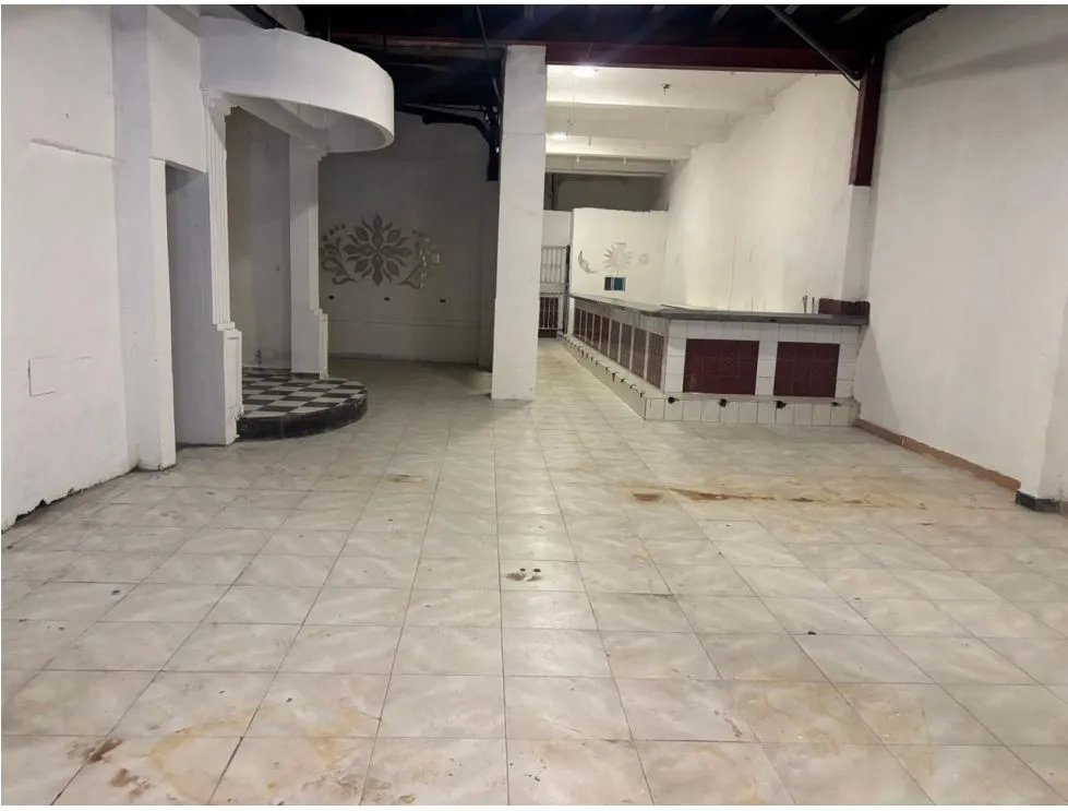 CASCO VIEJO / 210M / ESPACIO AMPLIO CON BARRA / IDEAL PARA DISCOTECA