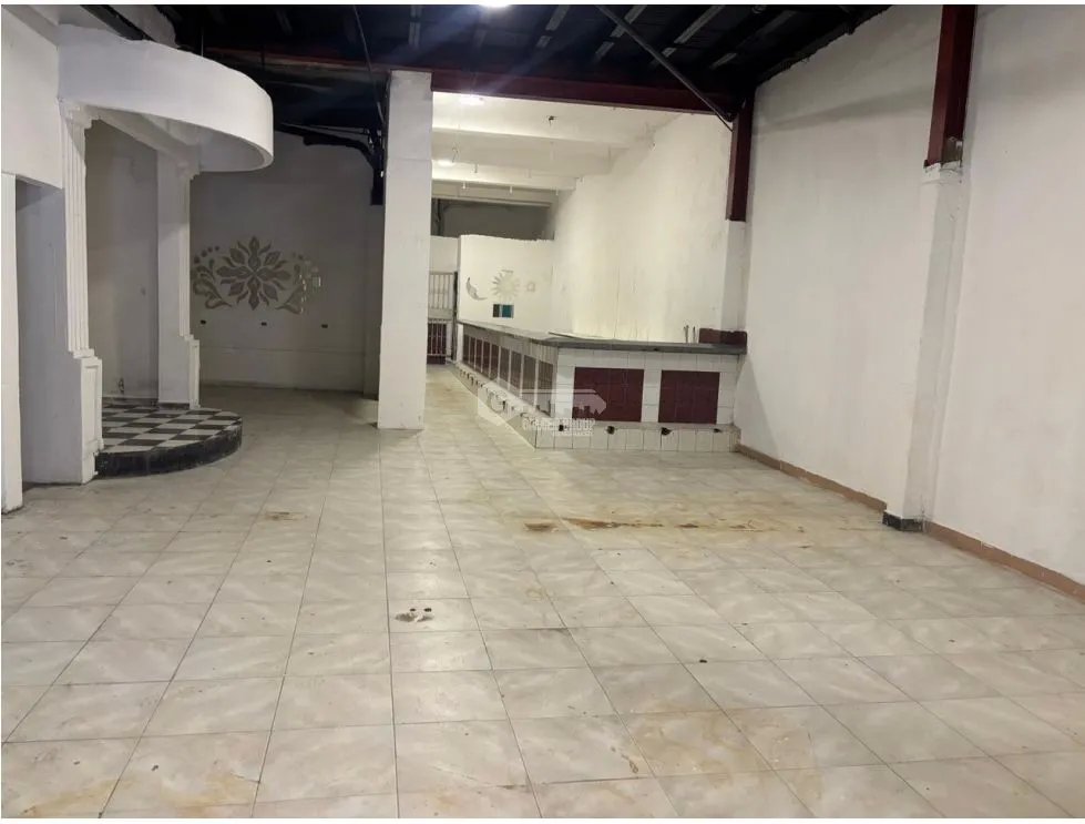 CASCO VIEJO / 210M / ESPACIO AMPLIO CON BARRA / IDEAL PARA DISCOTECA