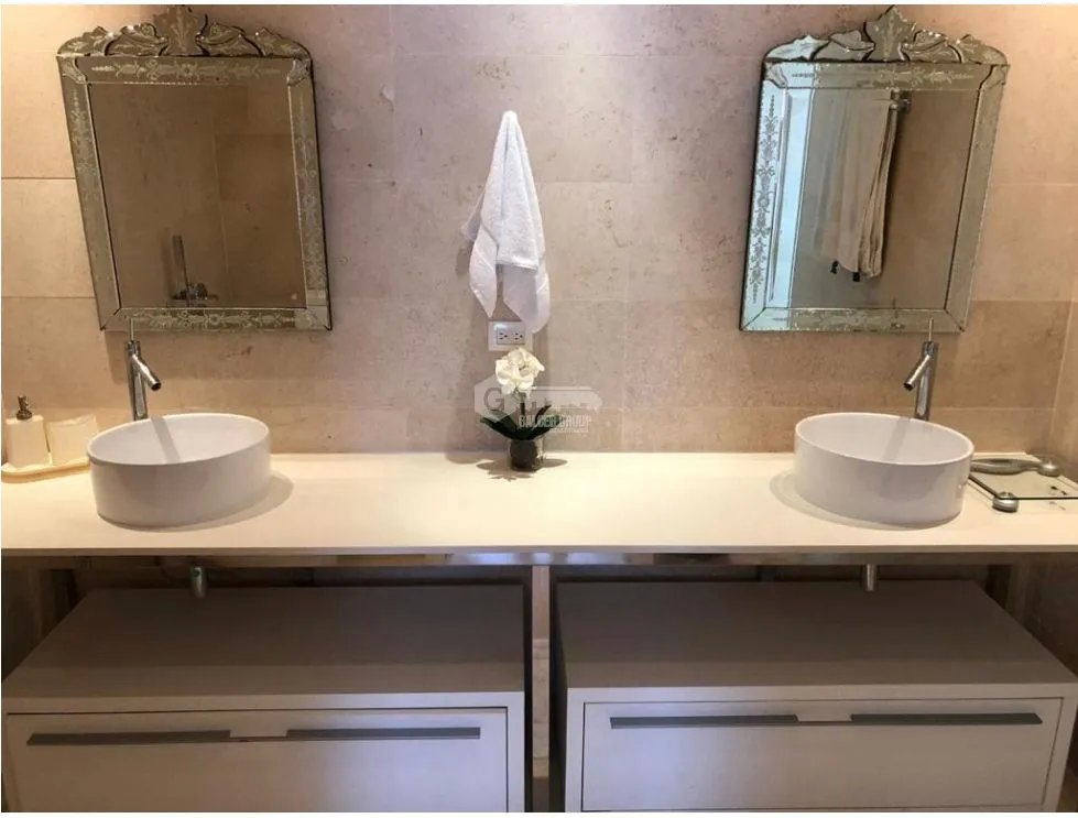 SE VENDE APARTAMENTO EN AVENIDA BALBOA PH YOO TOTALMENTE AMOBLADO