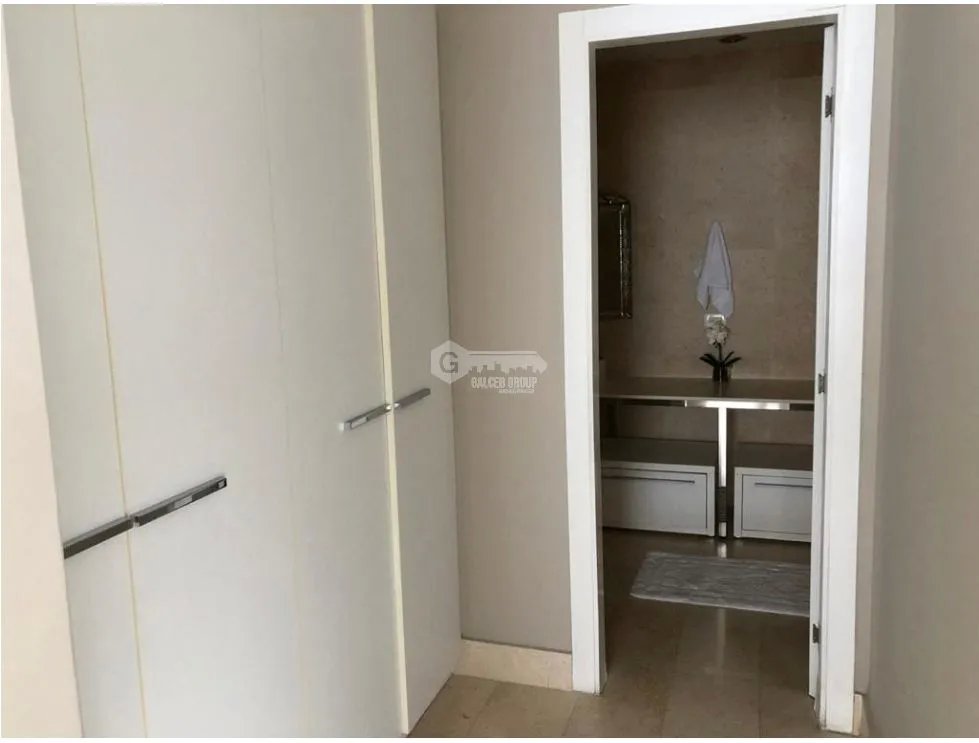 SE VENDE APARTAMENTO EN AVENIDA BALBOA PH YOO TOTALMENTE AMOBLADO