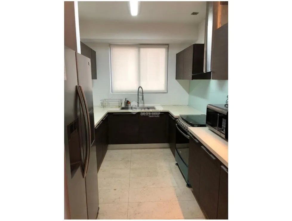 SE VENDE APARTAMENTO EN AVENIDA BALBOA PH YOO TOTALMENTE AMOBLADO