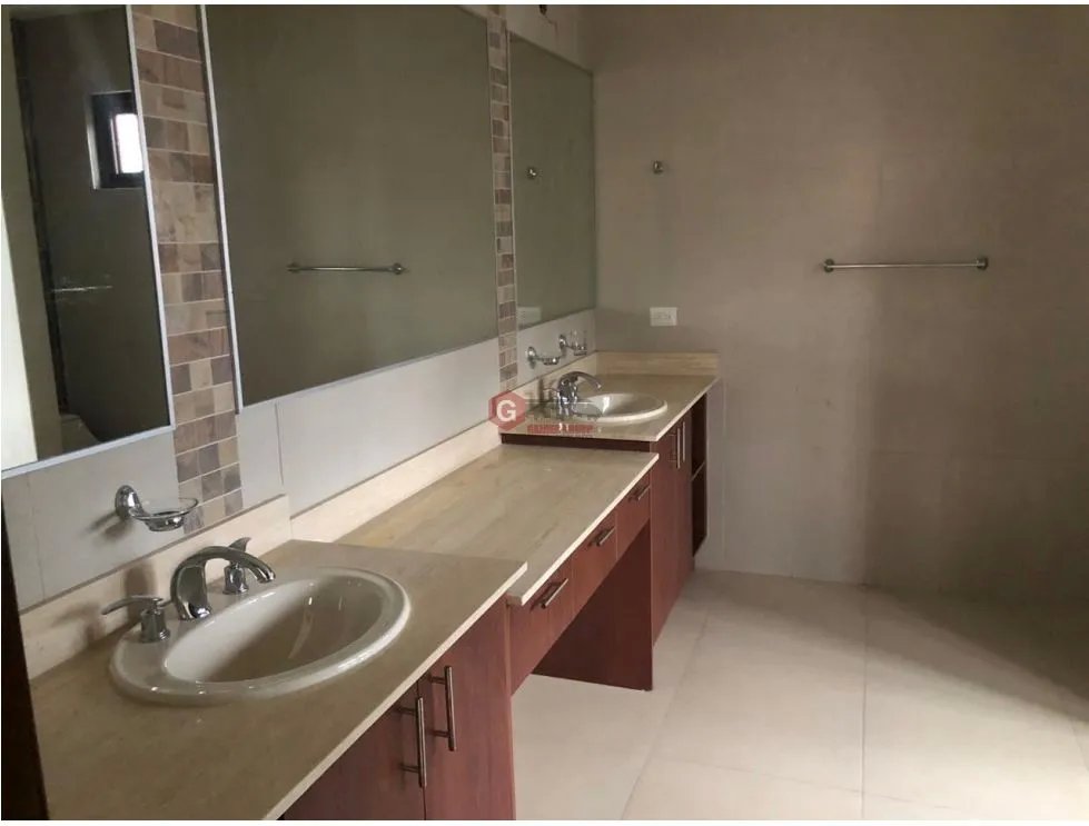 A ESTRENAR / COSTA SUR / EL DORAL / 351M / 4 HABITACIONES / VACIA