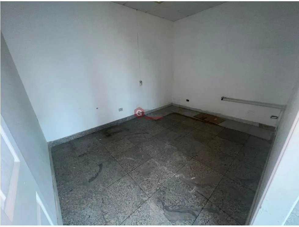 OFICINA / CALLE 50 / PH GLOBAL PLAZA / 500M / CON DIVISIONES