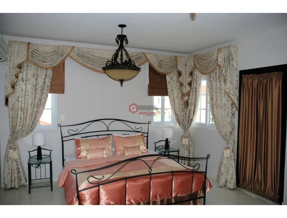 Single Family House for sale in Costa Sur