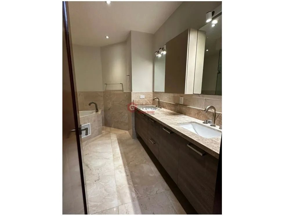 SANTA MARIA / THE RESERVE LEGACY / 200M / 2 HABITACIONES / PISCINA
