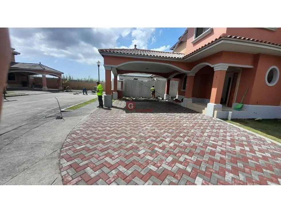 COSTA SUR / EL DORAL / 351M / 4 HABITACION / 2 PARKING / A ESTRENAR