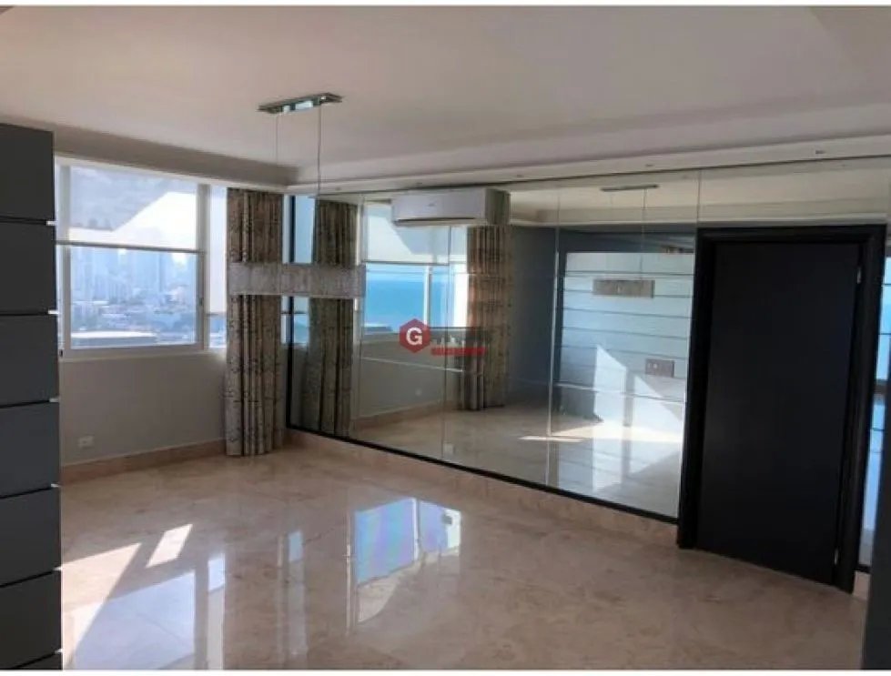 Apartment for sale in Coco del Mar