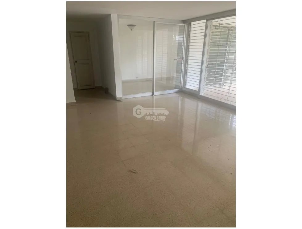 OBARRIO / PH FIESTA / 249m / 3 HABITACIONES / 1 PARKIN / ASCENSOR