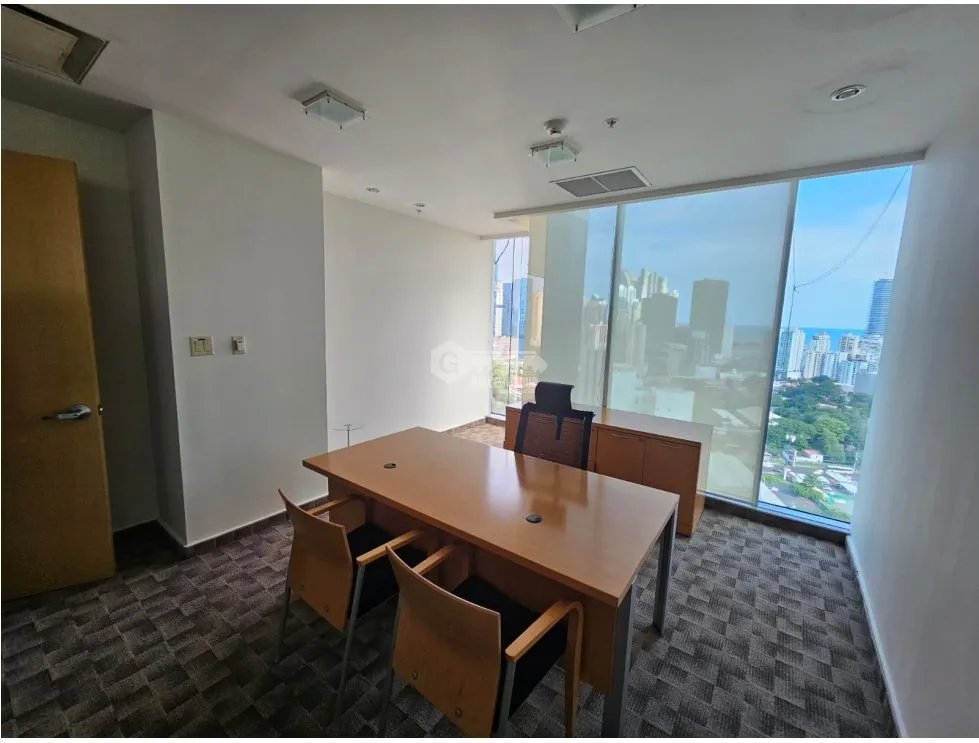 Office for rent in Calle 50