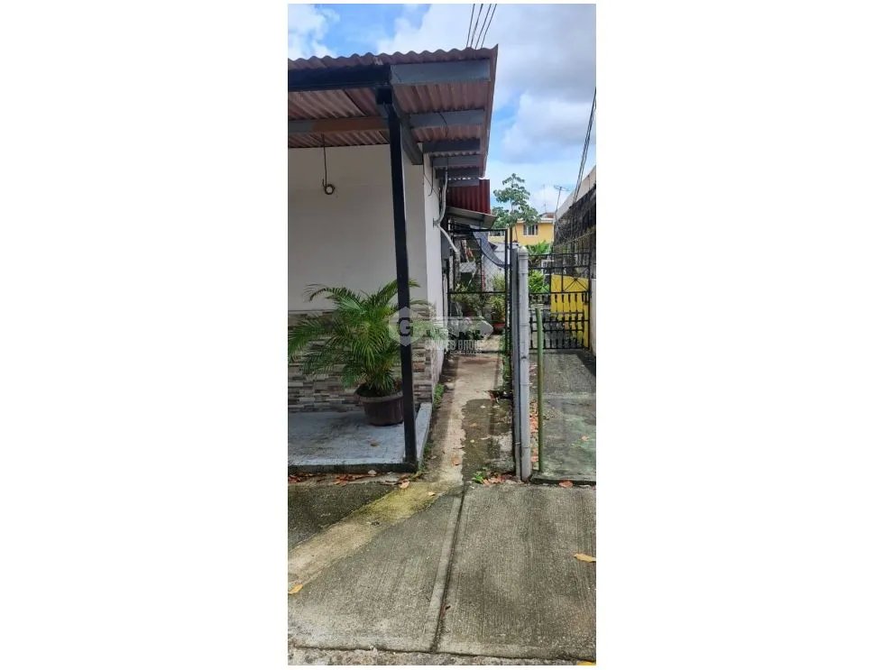 Commercial Space for sale in La Alameda