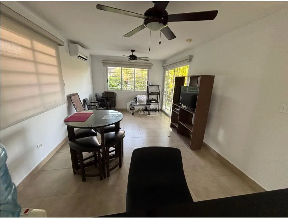 Single Family House for rent in Coronado