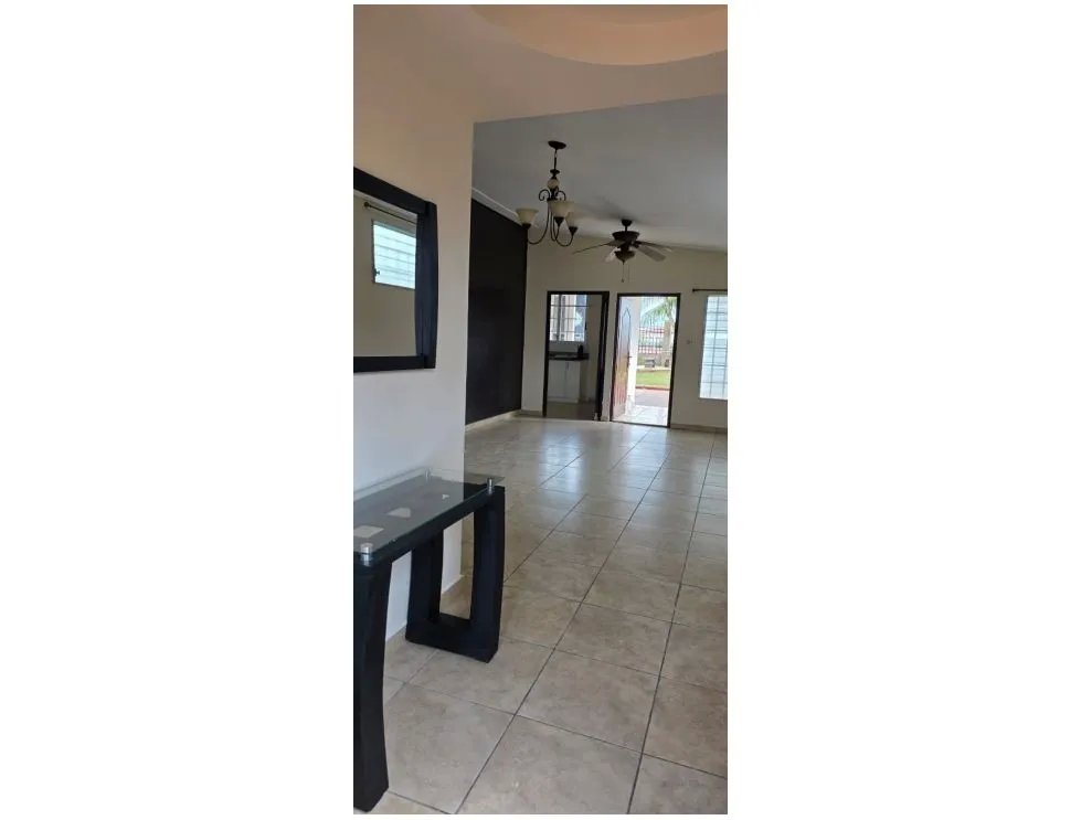 ARRAIJAN / BRISAS DEL GOLF / 3 HABITACION / 315M / TERRAZA / VACIA