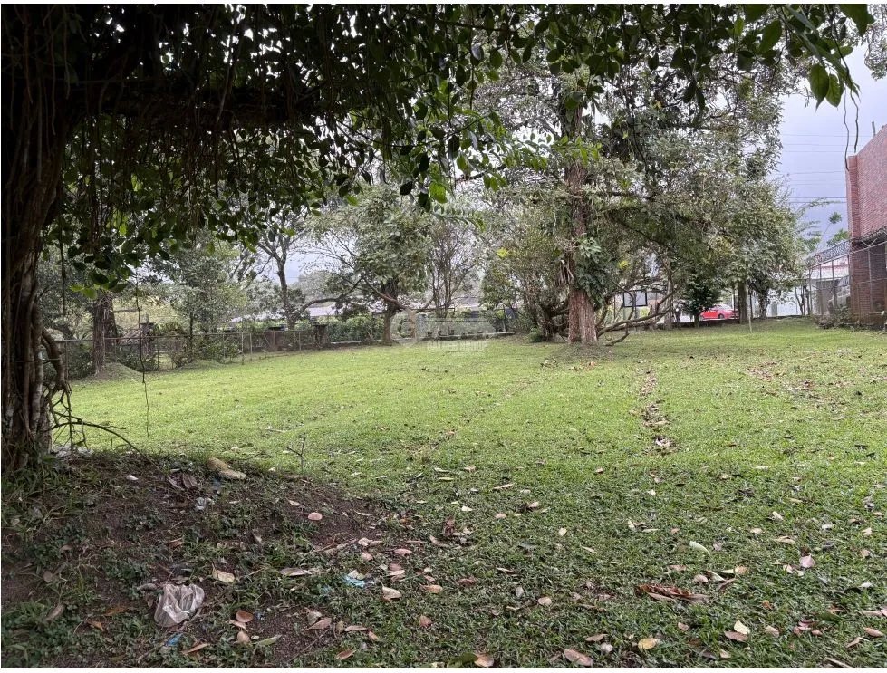 SE VENDE TERRENO PLANO DE 2086M  EN EL VALLE DE ANTON