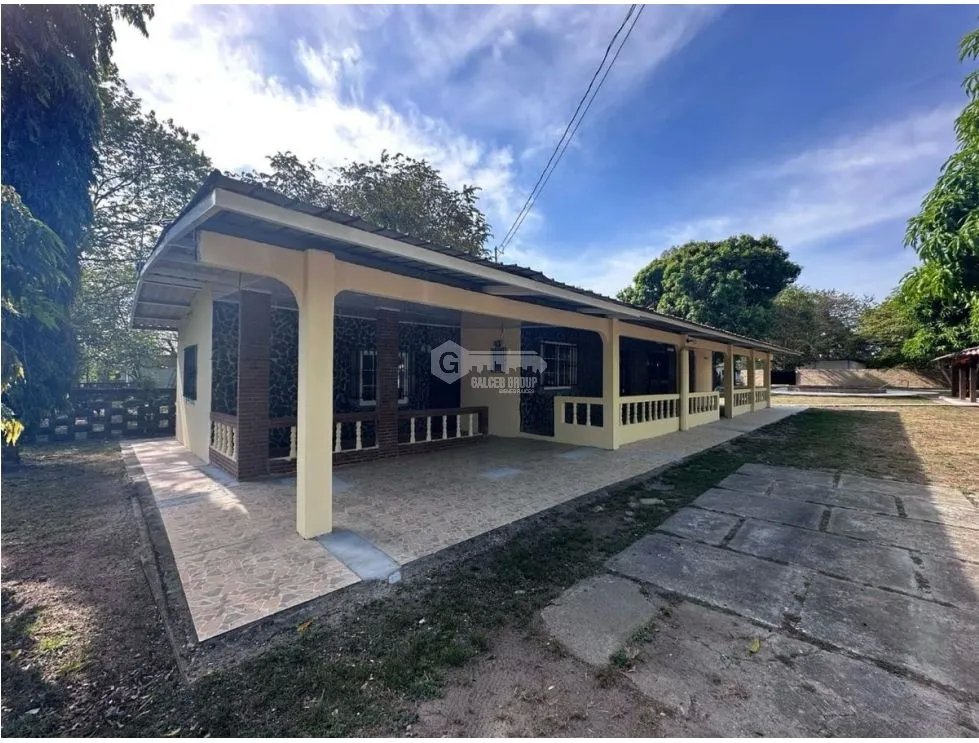 CHAME / BEJUCO / 1481 M / 4 HABITACION / 2 BAÑOS / PISCINA / AG