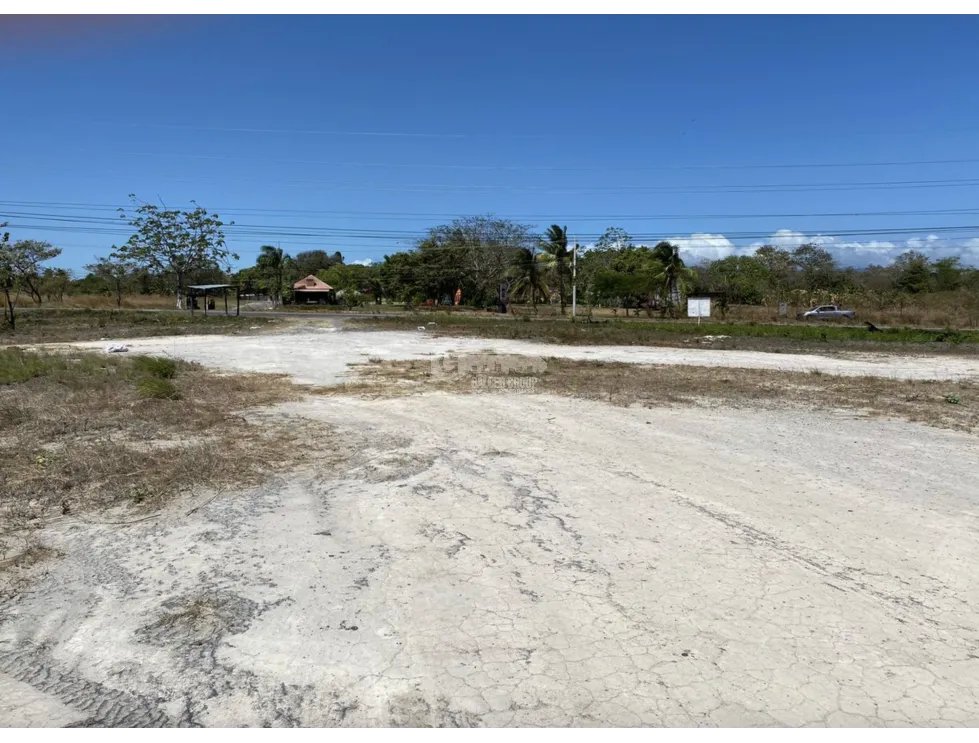 SAN CARLOS / 4957M / TERRENO PLANO / FRENTE A VIA INTERAMERICANA