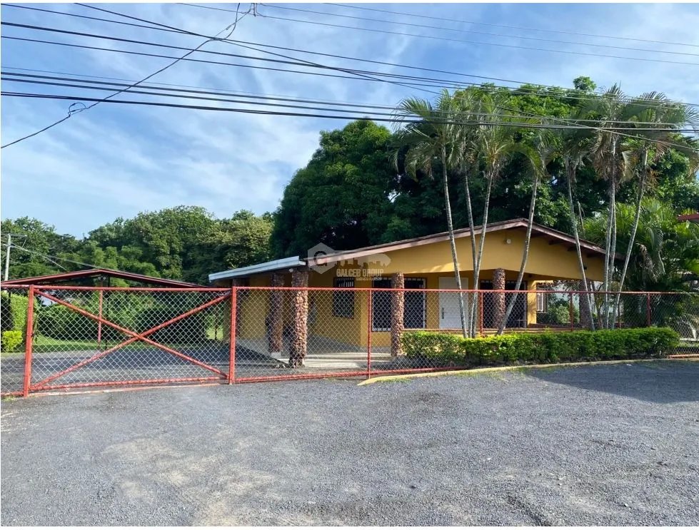 CHAME / BEJUCO / CASA CON OFICINAS / 977M / VIA INTERAMERICANA