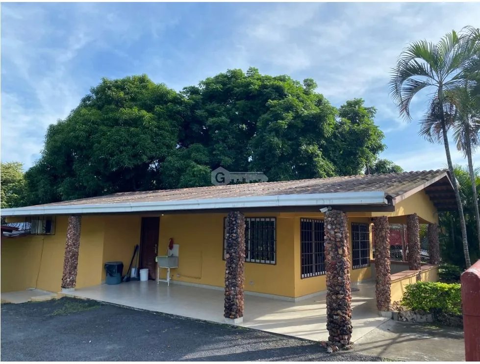 CHAME / BEJUCO / CASA CON OFICINAS / 977M / VIA INTERAMERICANA