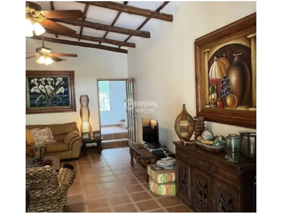 SANTA CLARA / 2000M / 8 HABITACION / 6 PARKING / BOHIO / PISCINA