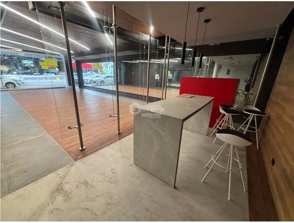 ALQUILER DE LOCAL COMERCIAL EN CALLE 50 DE 300M PLANTA BAJA