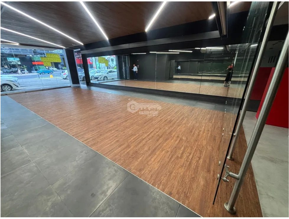 CALLE 50 / GALERIA 50 / LOCAL COMERCIAL / 300M /  PLANTA BAJA
