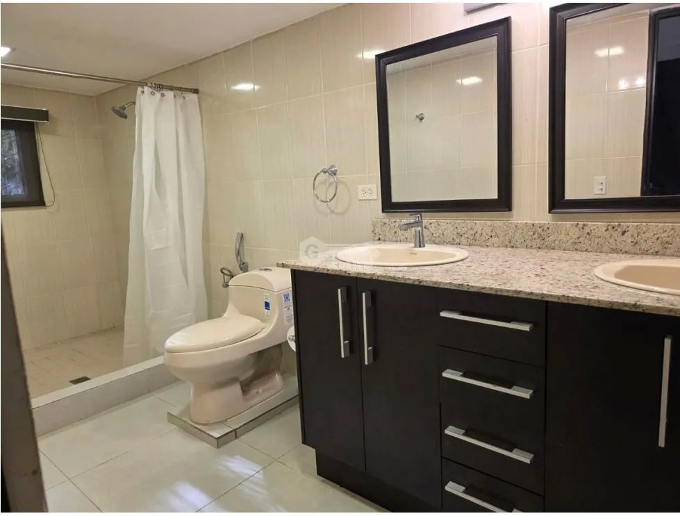 ALQUILER DE CASA EN BRAZOS HEIGHTS COLON DE 770M 4 HABITACION AMOBLADA