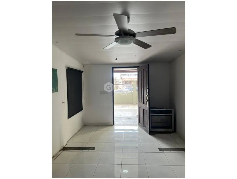 VENTA DE CASA EN CHANIS CON TERRAZA 247MT2 AS