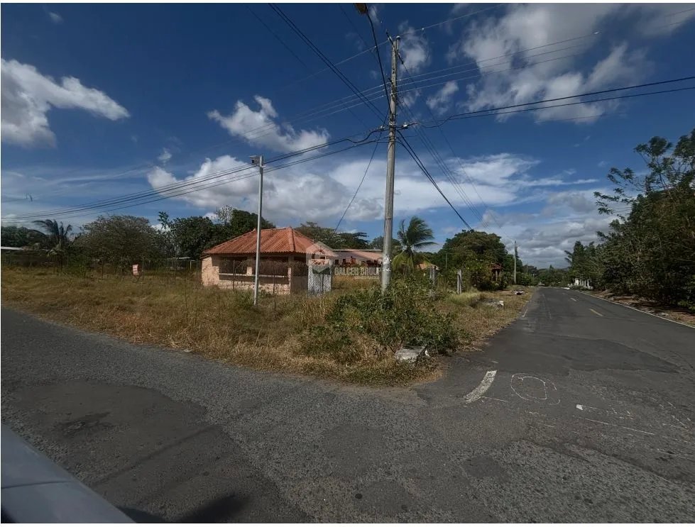 LAS LAJAS / CHAME / 1040 M / TERRENO PLANO / BOHIO / CERCA DE PLAYA AG