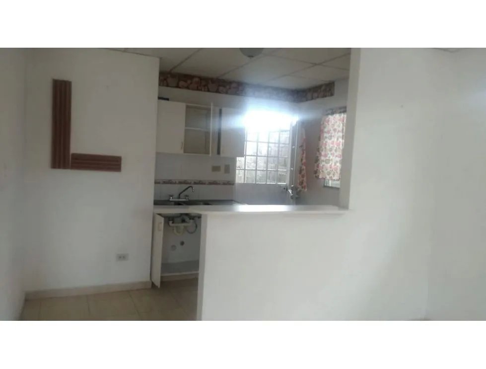 SE VENDE CASA EN EL CRISOL ALTOS DE LA CASTELLANA CON PARKING AS