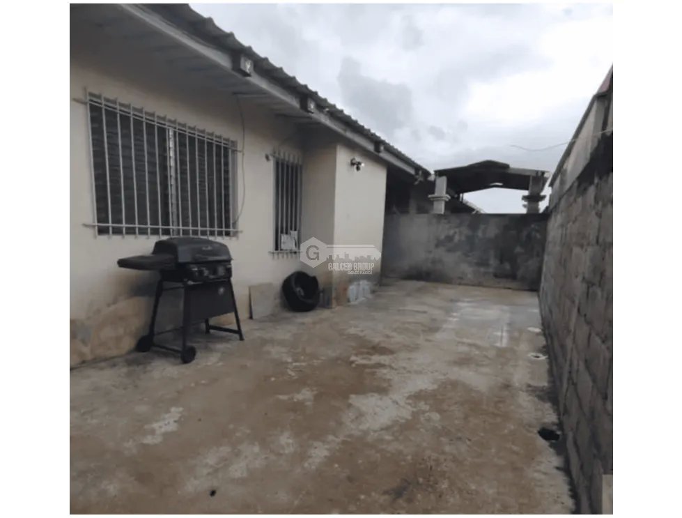 SE VENDE CASA EN SAN ANTONIO VALLE DE LAS PRADERAS CON PATIO