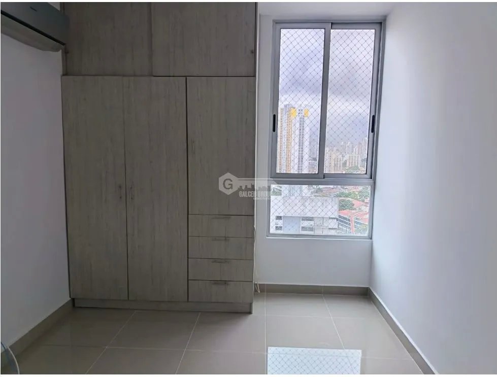 SE VENDE APARTAMENTO EN EL CARMEN PH RAINBOW TOWERS CON BALCON